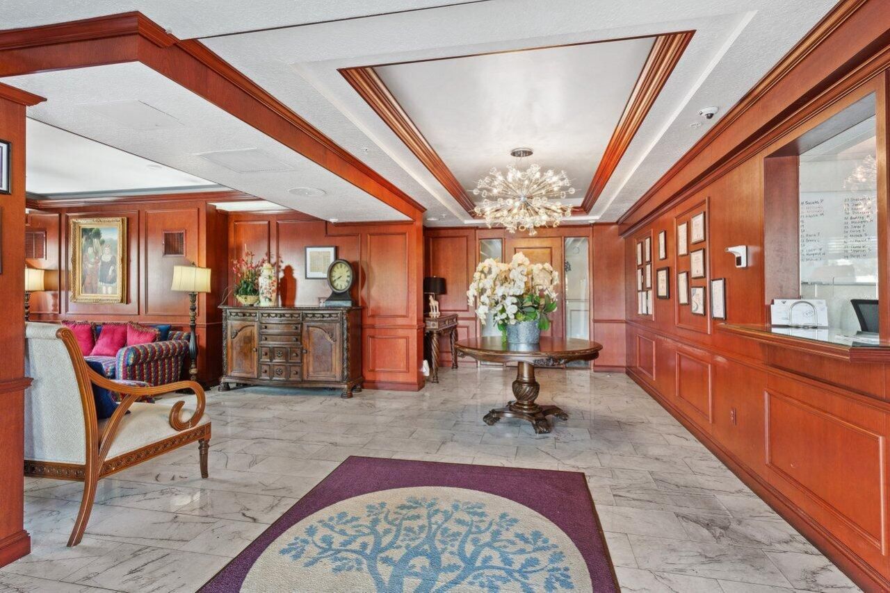 7051 Seacrest Boulevard, Lake Worth, FL 33462 Photo