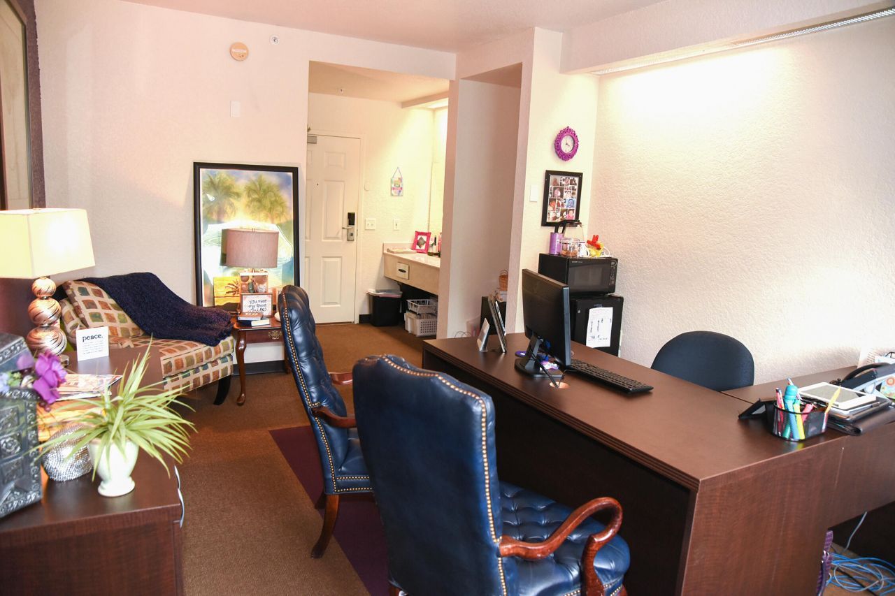 7051 Seacrest Boulevard, Lake Worth, FL 33462 Photo