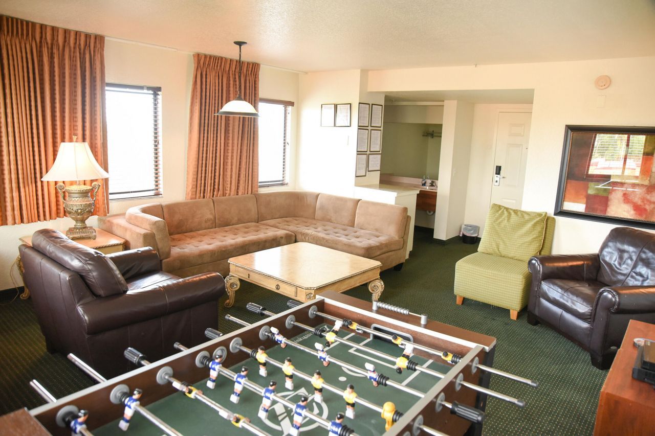 7051 Seacrest Boulevard, Lake Worth, FL 33462 Photo