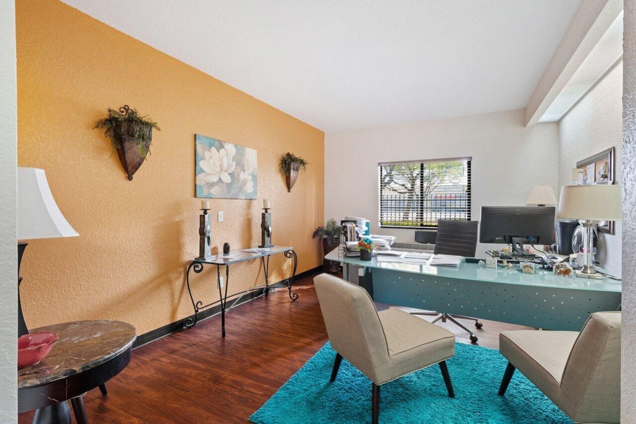 7051 Seacrest Boulevard, Lake Worth, FL 33462 Photo