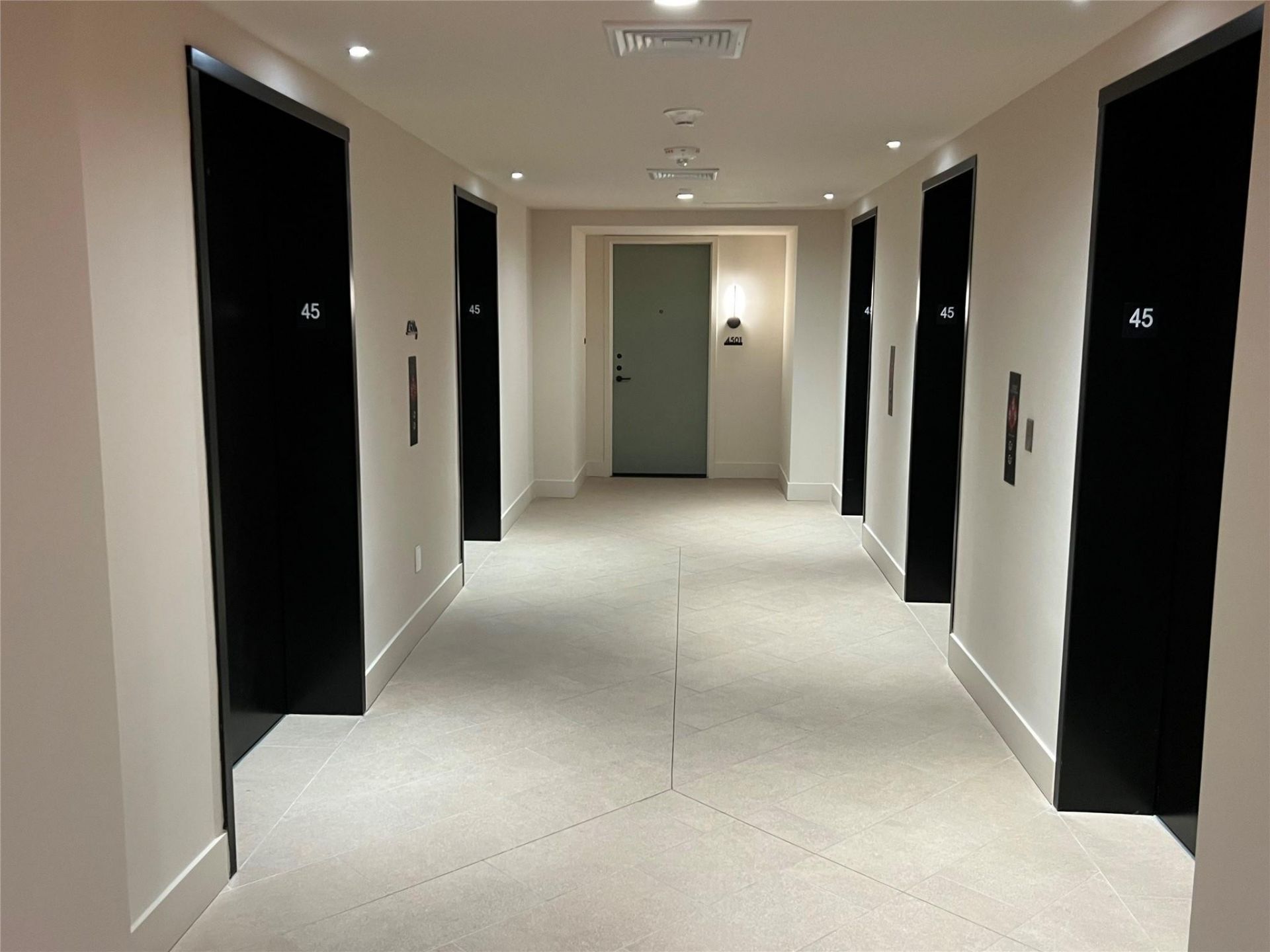 159 NE 6th Street, Unit 4508, Miami, FL 33132 Photo