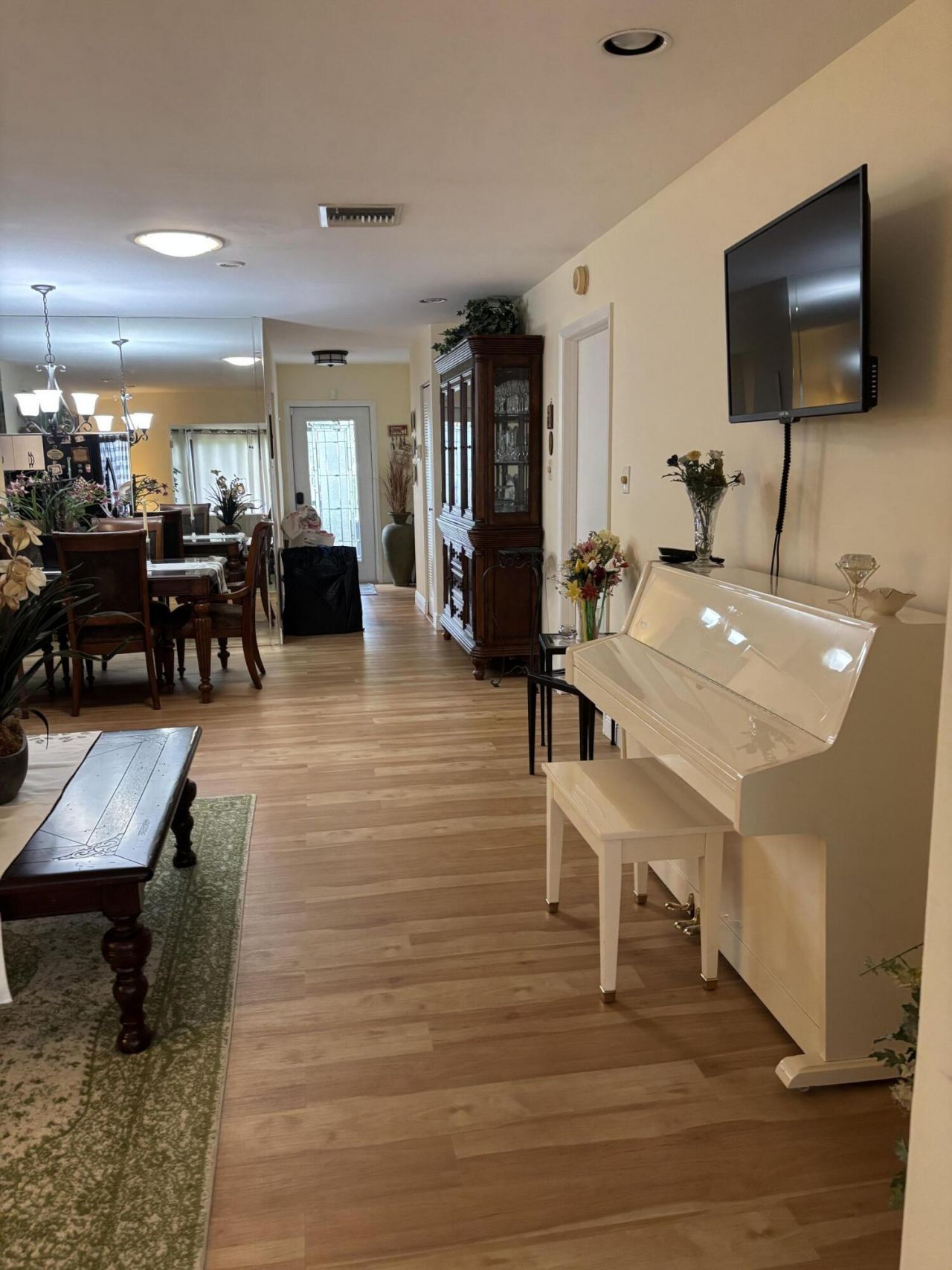 143 Lake Susan Drive, West Palm Beach, FL 33411 Photo