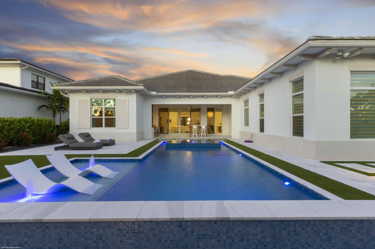 9372 Coral Isles Circle, Palm Beach Gardens, FL 33412 Photo