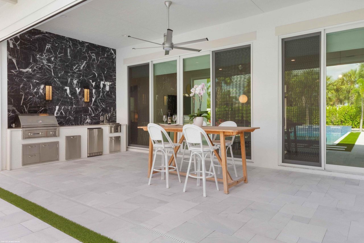 9372 Coral Isles Circle, Palm Beach Gardens, FL 33412 Photo