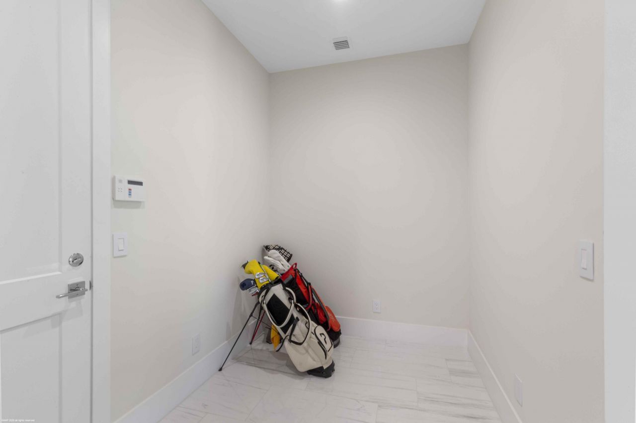 9372 Coral Isles Circle, Palm Beach Gardens, FL 33412 Photo