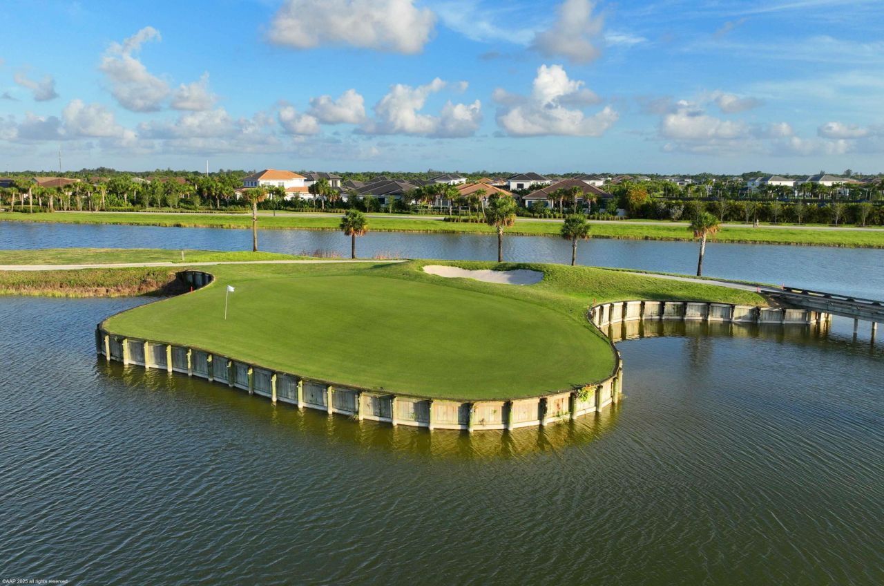 9372 Coral Isles Circle, Palm Beach Gardens, FL 33412 Photo