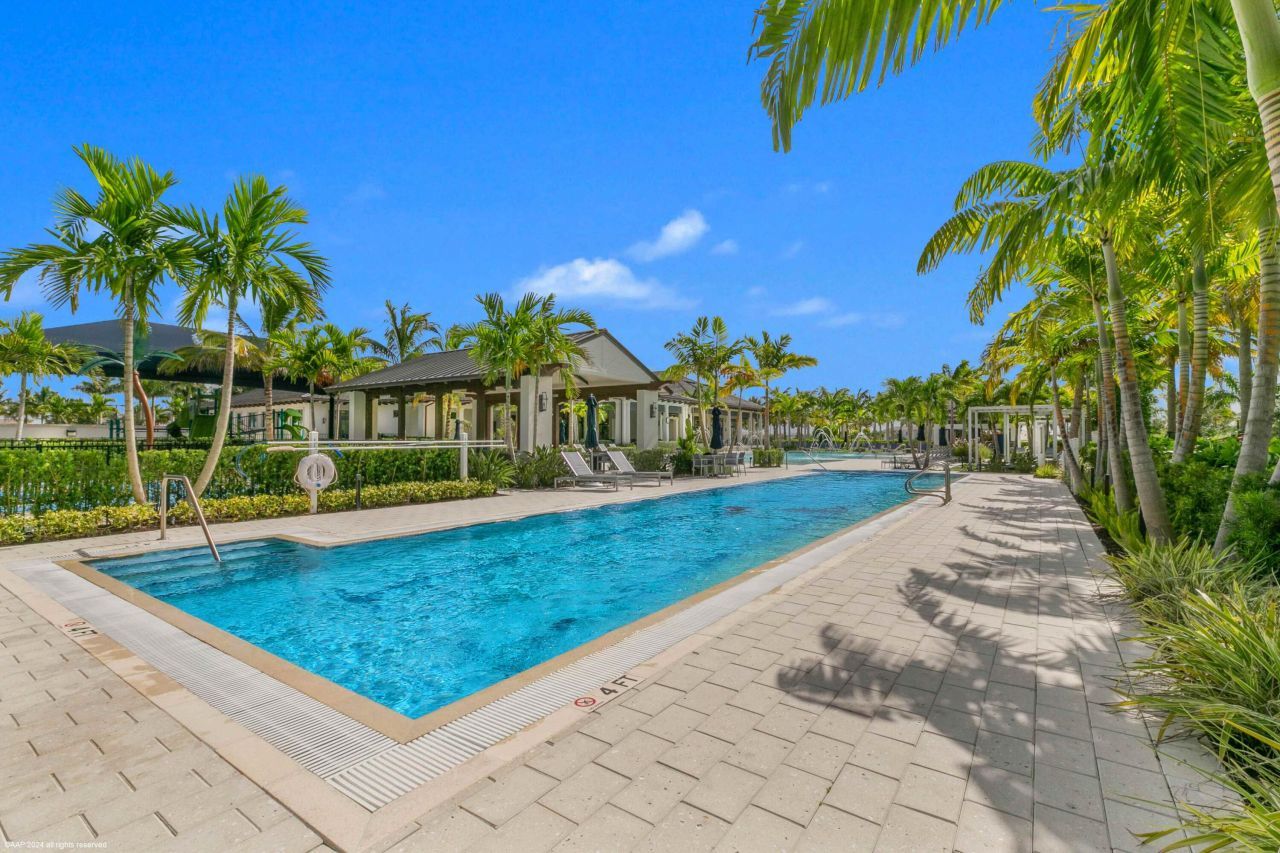 9372 Coral Isles Circle, Palm Beach Gardens, FL 33412 Photo