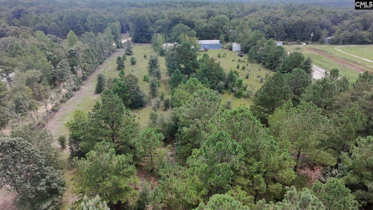 131 Cricket Road  Photo 8