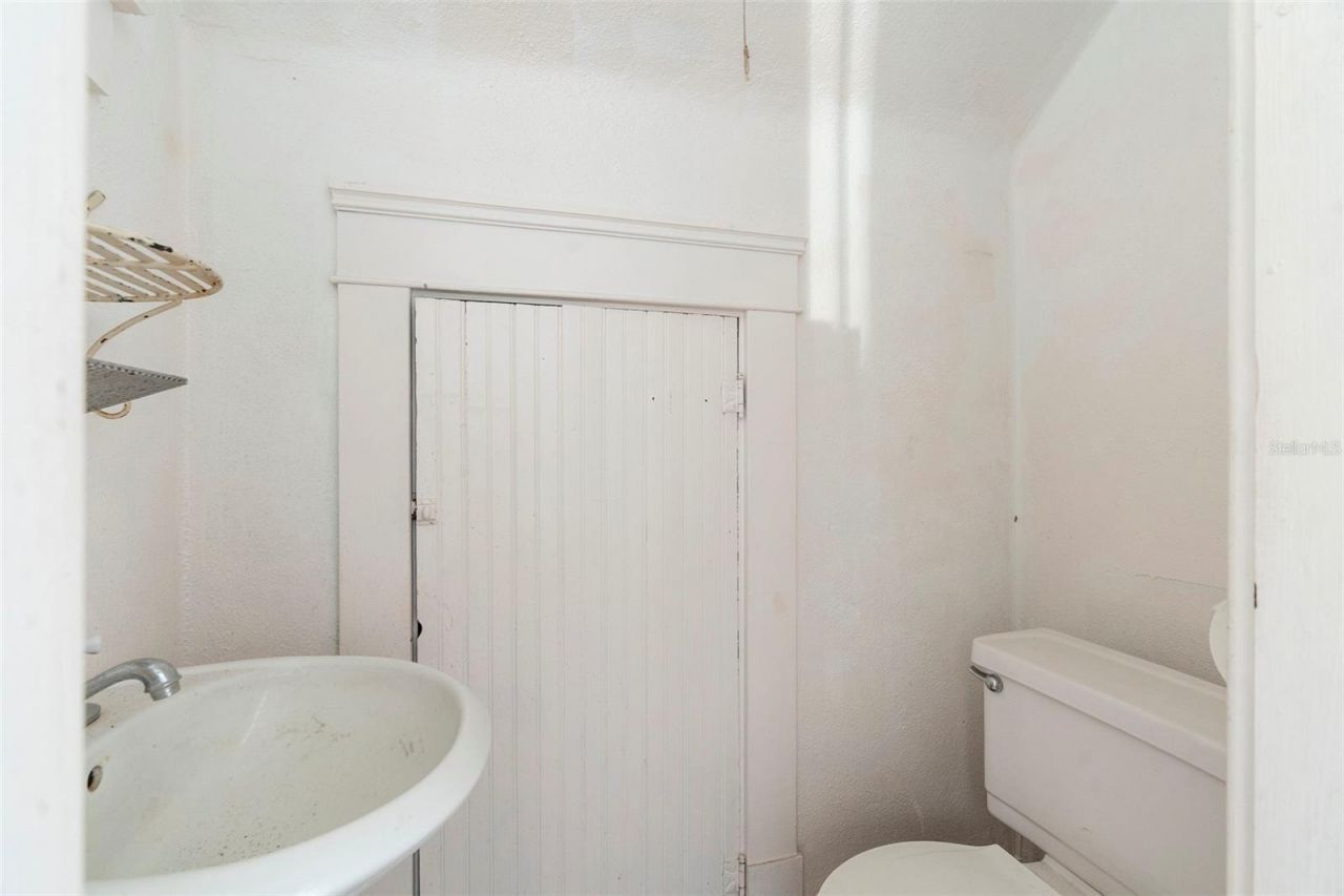 204 Magnolia Street, New Smyrna Beach, FL 32168 Photo