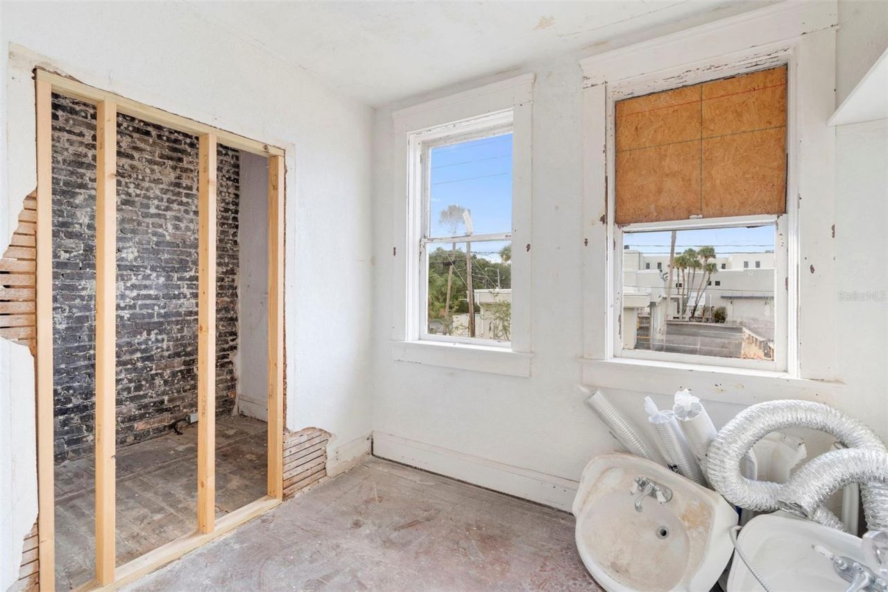 204 Magnolia Street, New Smyrna Beach, FL 32168 Photo