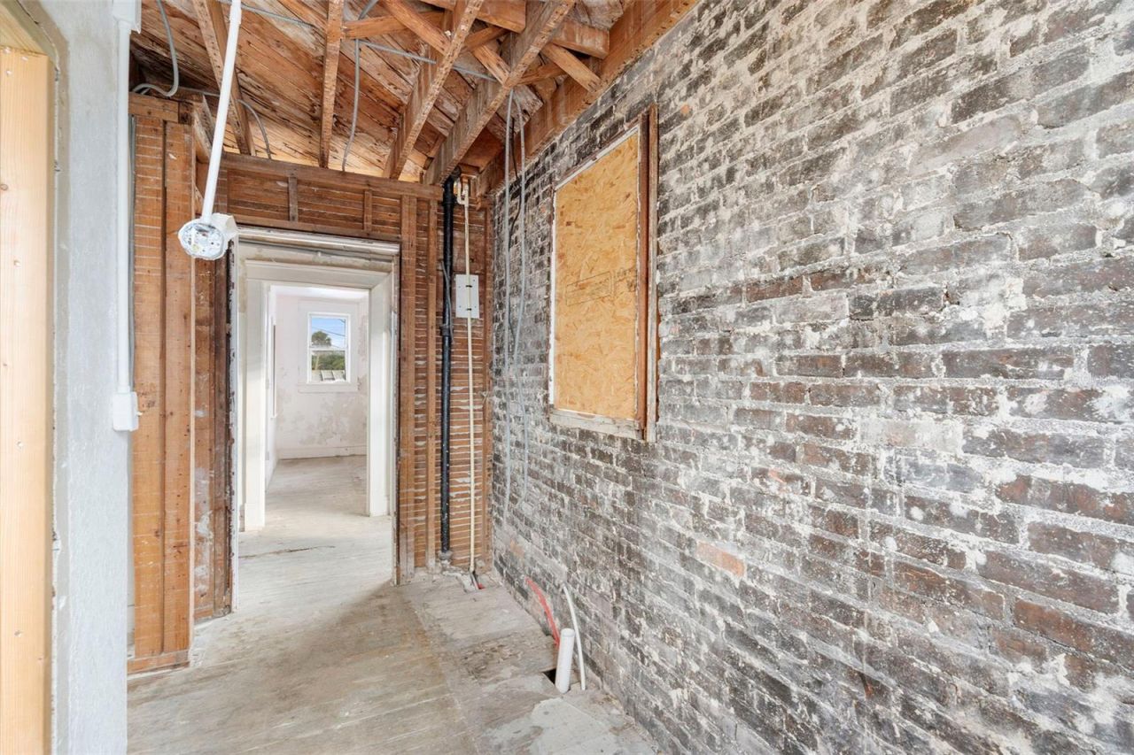 204 Magnolia Street, New Smyrna Beach, FL 32168 Photo