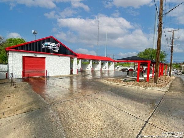 4950 EVERS RD, San Antonio, TX 78228