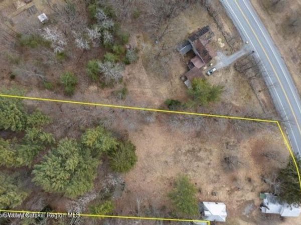 315 N Greenfield Road, Greenfield, NY 12833