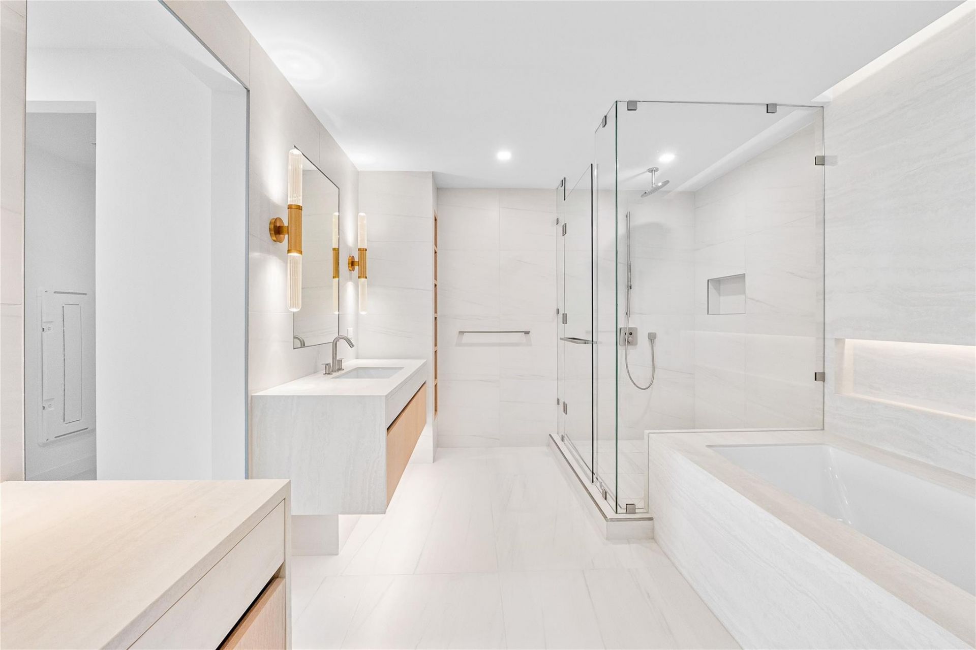 900 N Ocean Boulevard, Unit 504, Pompano Beach, FL 33062 Photo