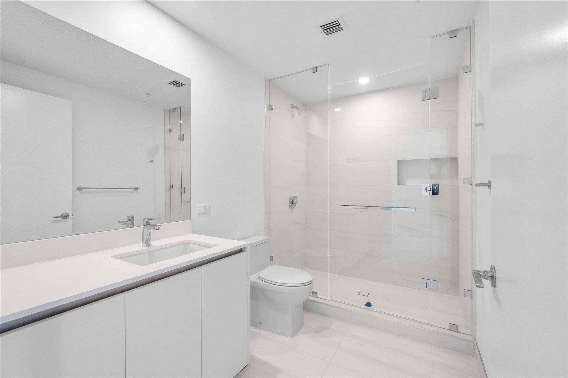 900 N Ocean Boulevard, Unit 504, Pompano Beach, FL 33062 Photo