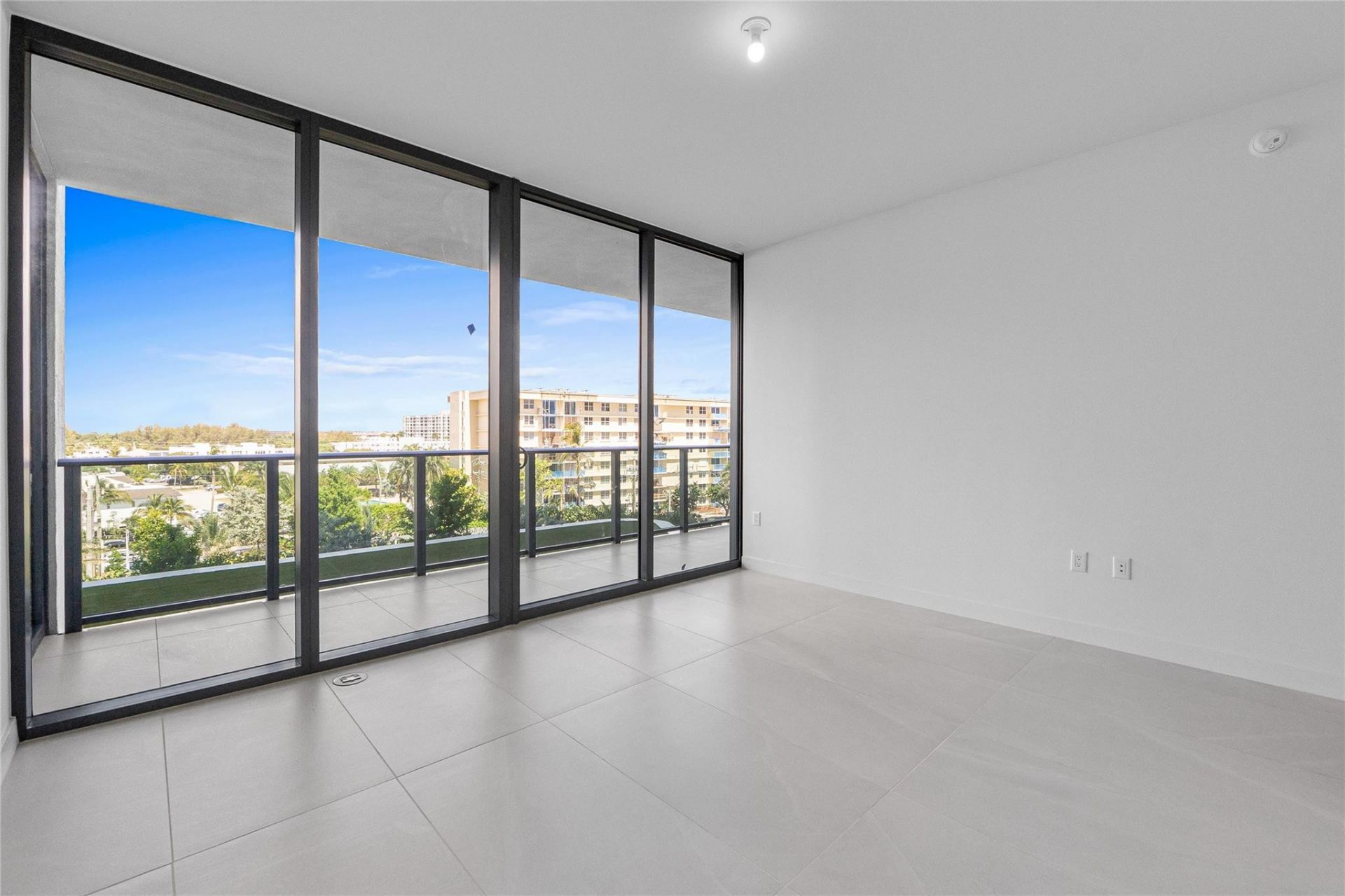 900 N Ocean Boulevard, Unit 504, Pompano Beach, FL 33062 Photo