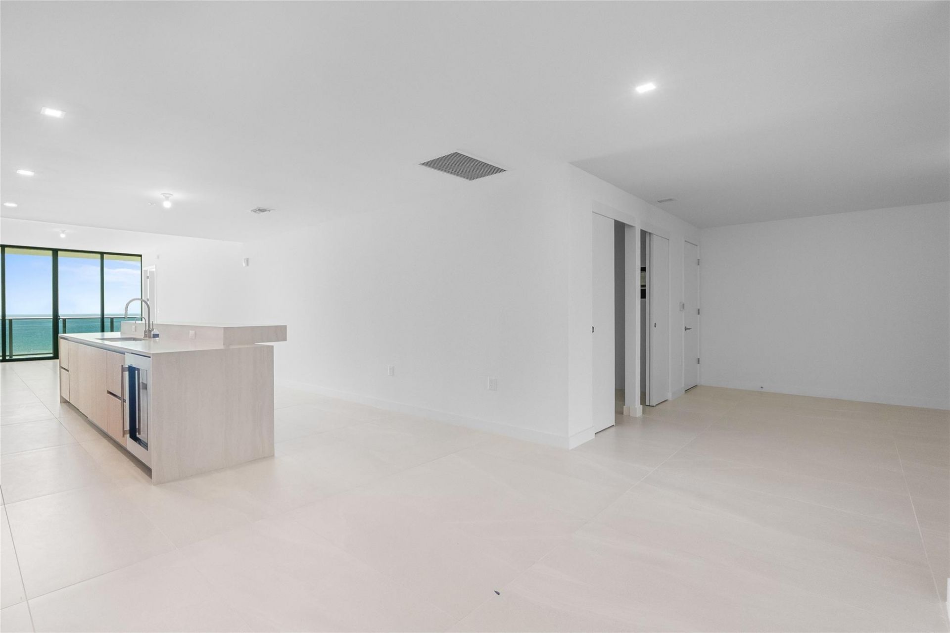 900 N Ocean Boulevard, Unit 504, Pompano Beach, FL 33062 Photo