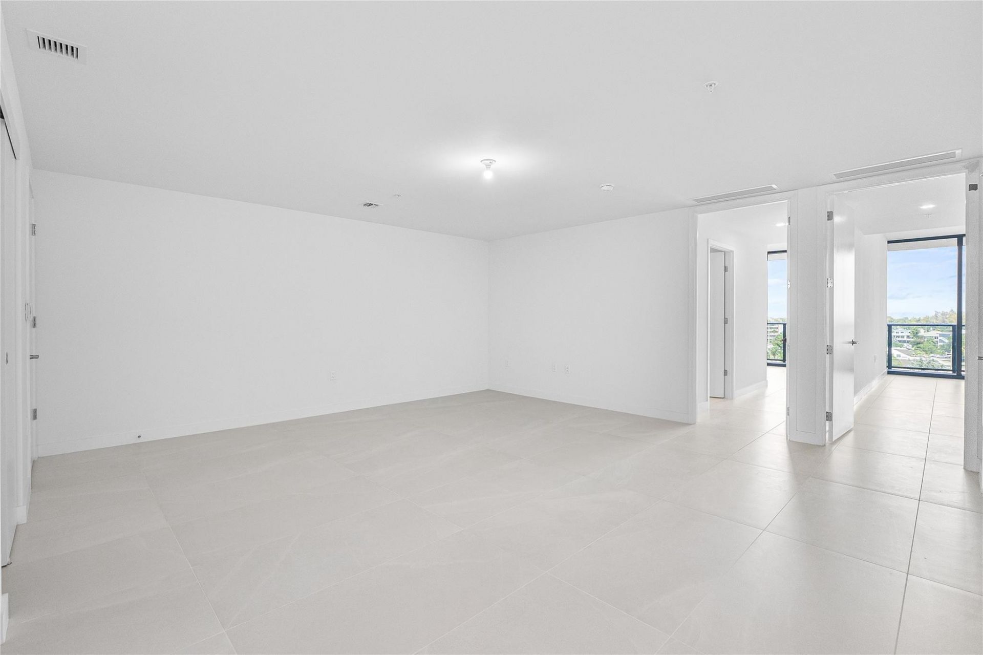 900 N Ocean Boulevard, Unit 504, Pompano Beach, FL 33062 Photo