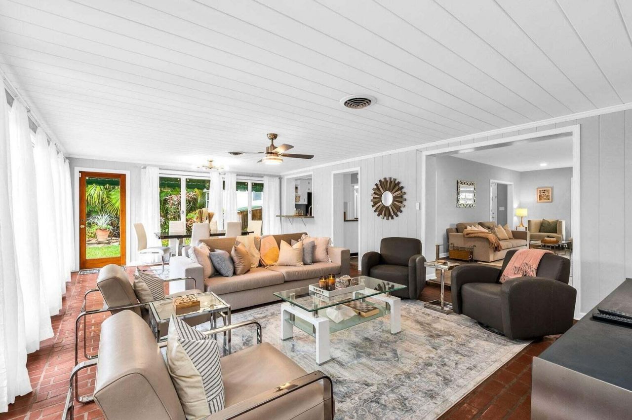 127 Miramar Way, West Palm Beach, FL 33405 Photo