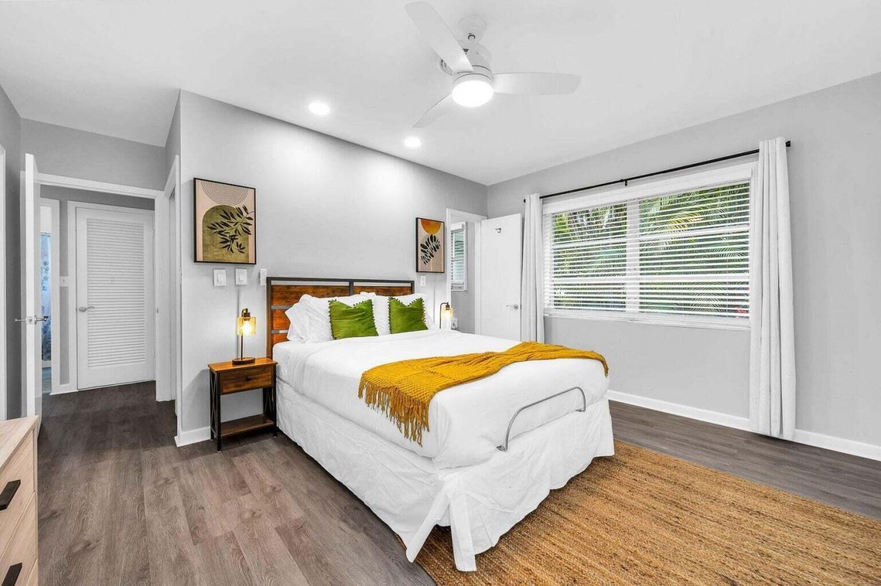 127 Miramar Way, West Palm Beach, FL 33405 Photo