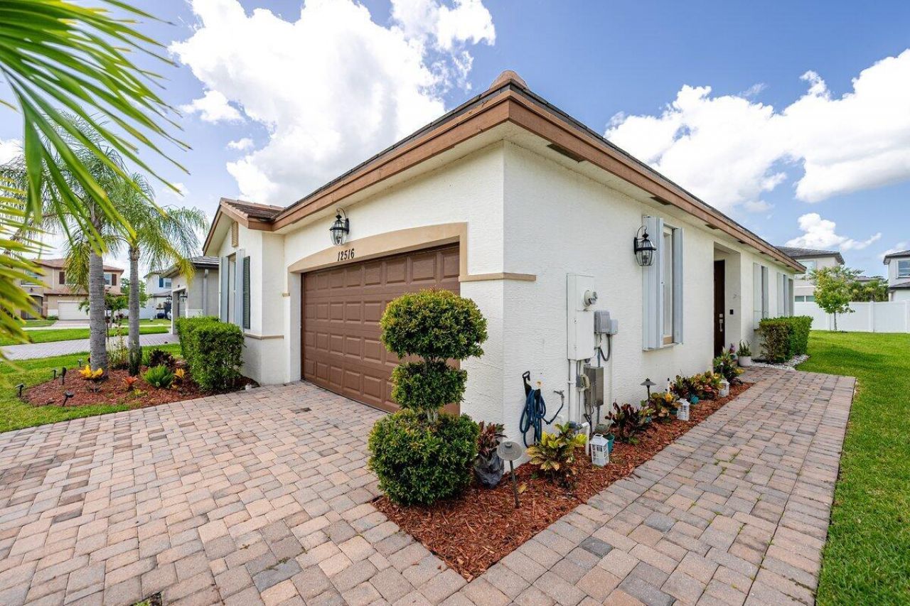 12516 NW Toblin Lane, Port Saint Lucie, FL 34987 Photo