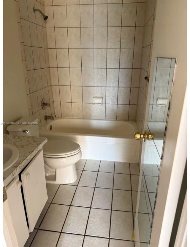 13731 SW 84th St, Unit B, Miami, FL 33183 Photo