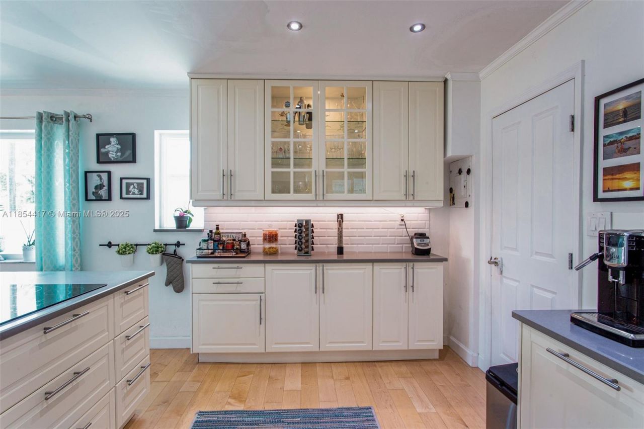 955 Van Buren St, Hollywood, FL 33019 Photo