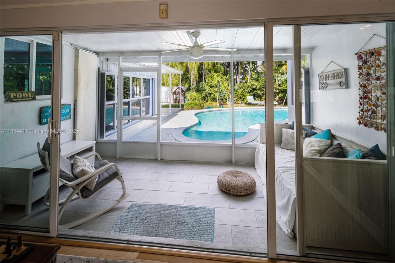 955 Van Buren St, Hollywood, FL 33019 Photo