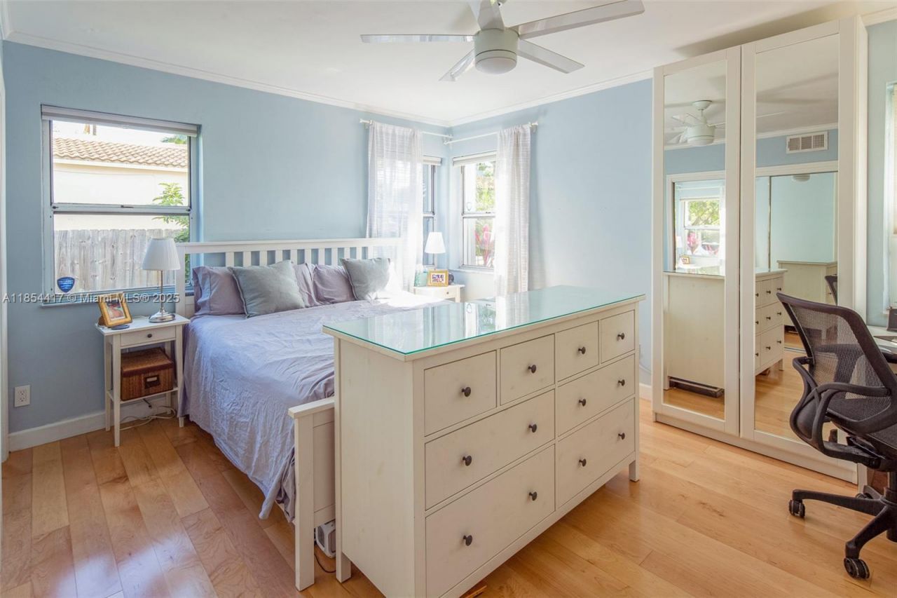 955 Van Buren St, Hollywood, FL 33019 Photo