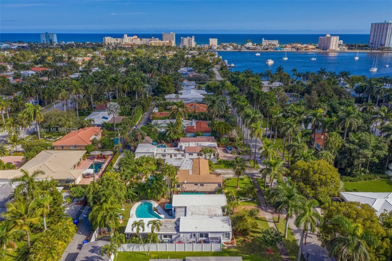 955 Van Buren St, Hollywood, FL 33019 Photo