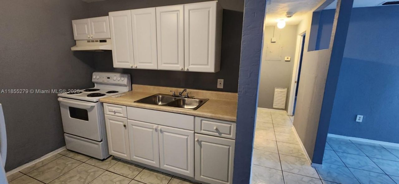 3147 Economy, Fort Myers, FL 33916 Photo