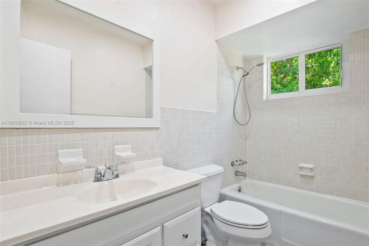 110 NW 78th Ave, Pembroke Pines, FL 33024 Photo