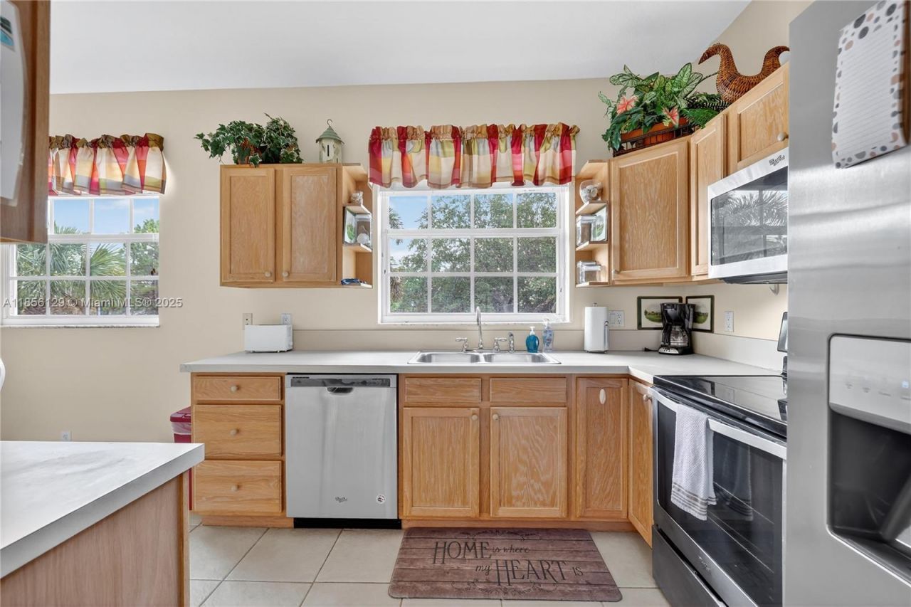 9302 World Cup Way, Port Saint Lucie, FL 34986 Photo