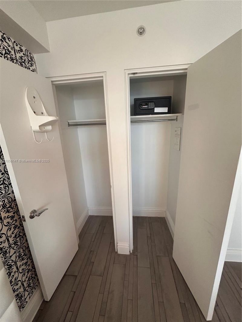 1100 West Ave, Unit 322, Miami Beach, FL 33139 Photo