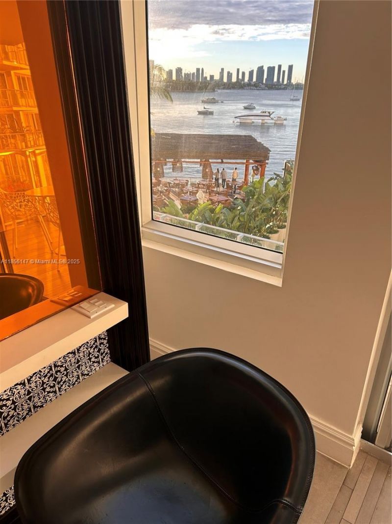 1100 West Ave, Unit 322, Miami Beach, FL 33139 Photo