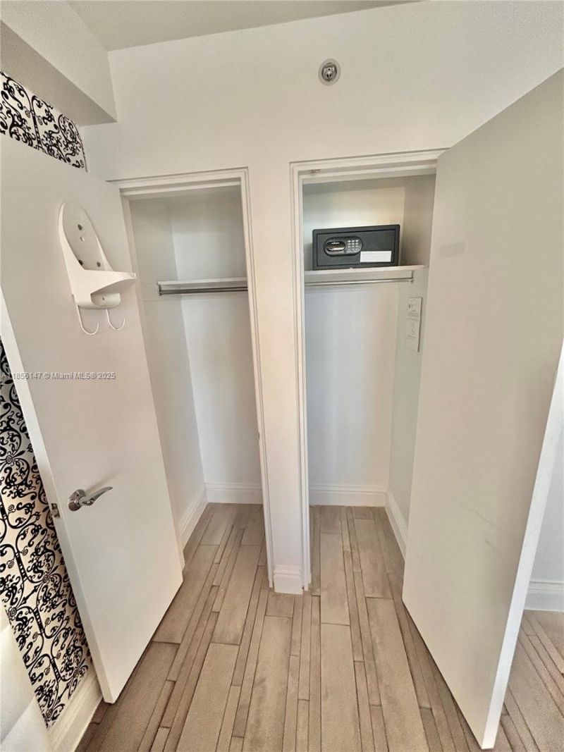 1100 West Ave, Unit 322, Miami Beach, FL 33139 Photo