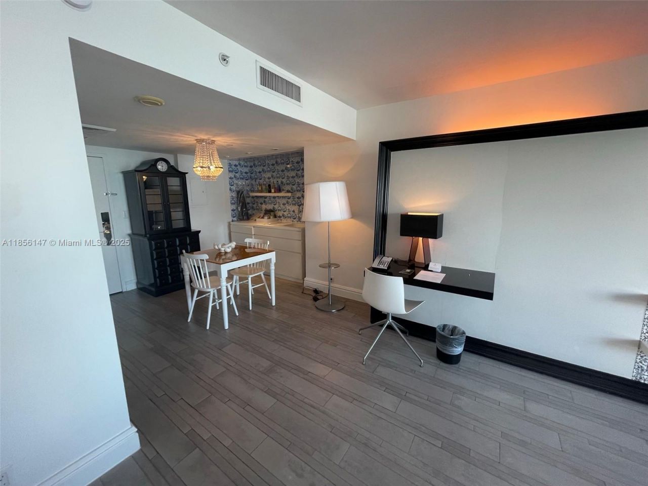 1100 West Ave, Unit 322, Miami Beach, FL 33139 Photo