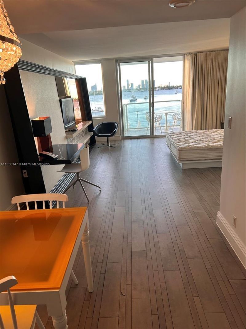 1100 West Ave, Unit 322, Miami Beach, FL 33139 Photo