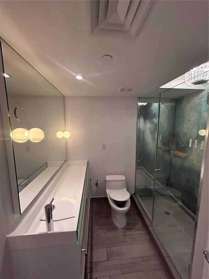 1100 West Ave, Unit 322, Miami Beach, FL 33139 Photo