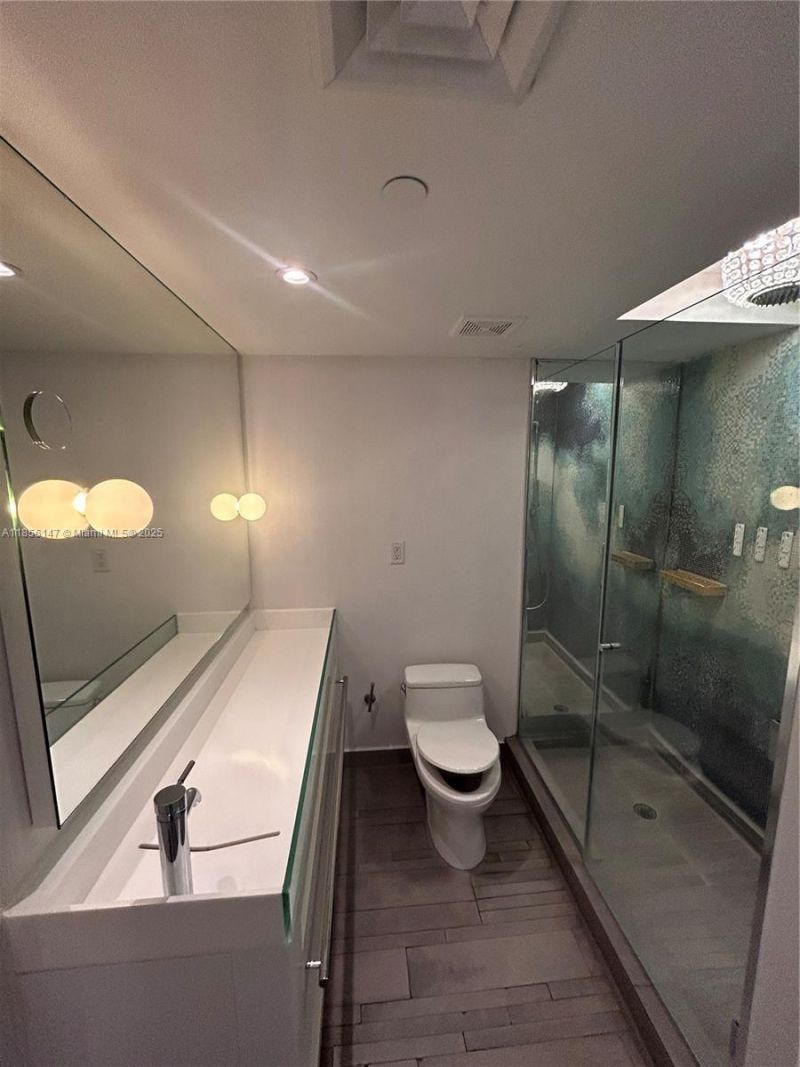 1100 West Ave, Unit 322, Miami Beach, FL 33139 Photo