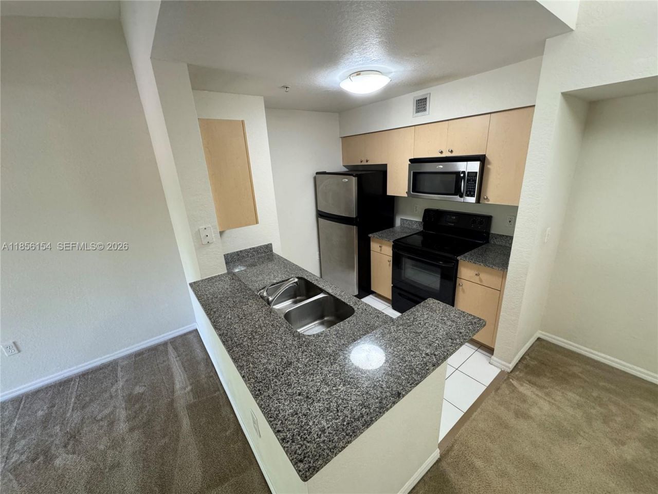 2544 Centergate Dr, Unit 305, Miramar, FL 33025 Photo