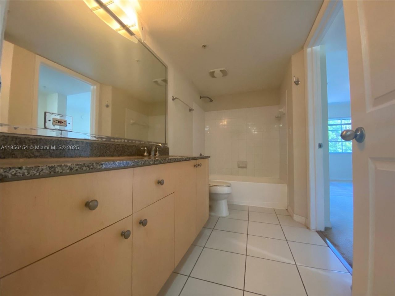 2544 Centergate Dr, Unit 305, Miramar, FL 33025 Photo