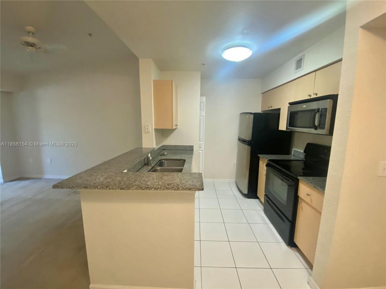 2544 Centergate Dr, Unit 305, Miramar, FL 33025 Photo