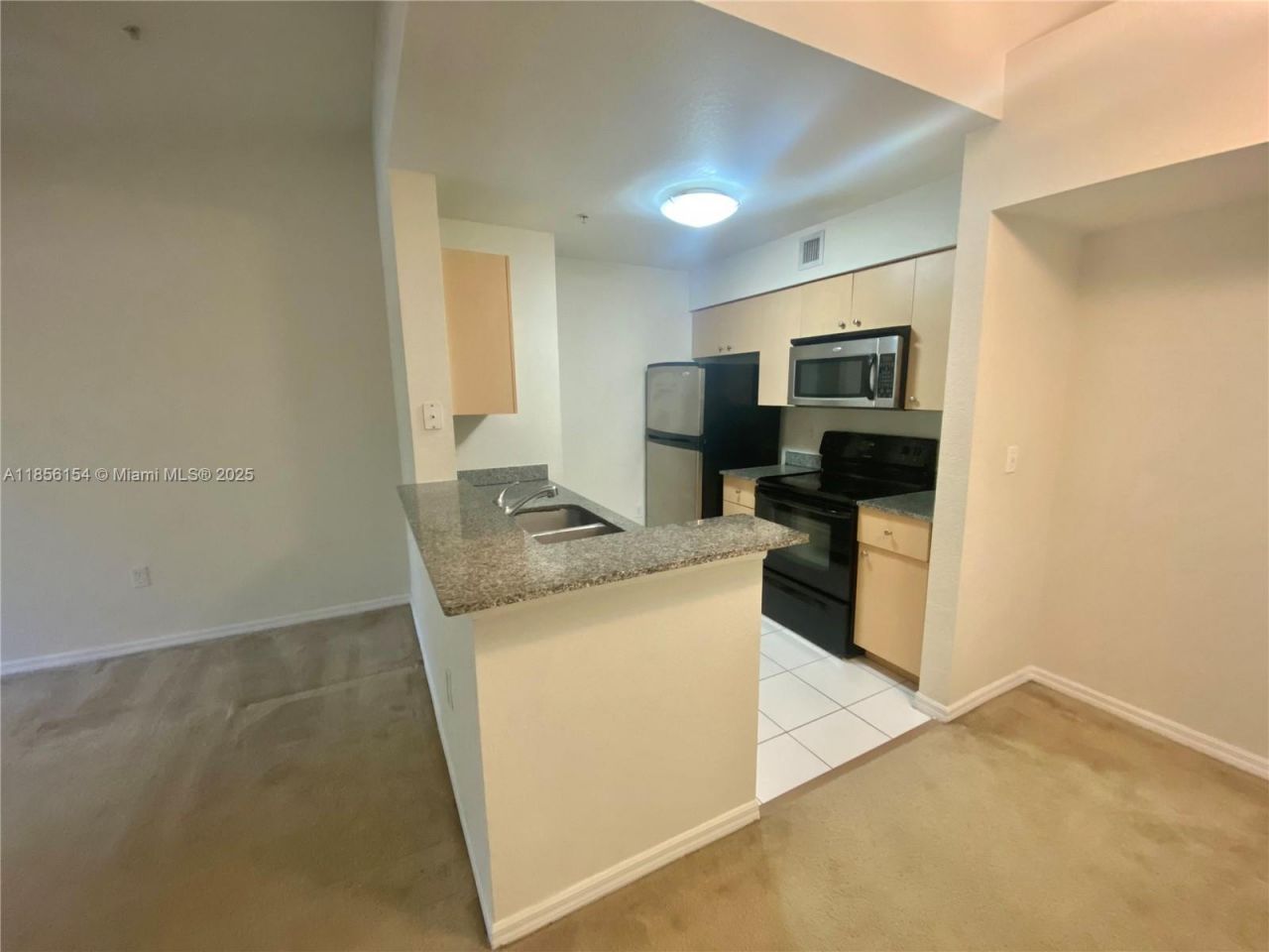 2544 Centergate Dr, Unit 305, Miramar, FL 33025 Photo