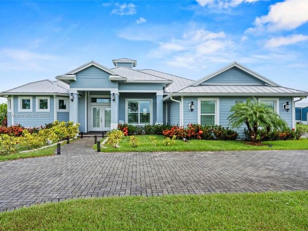 15350 Navion Dr, Port St. Lucie, FL 34987