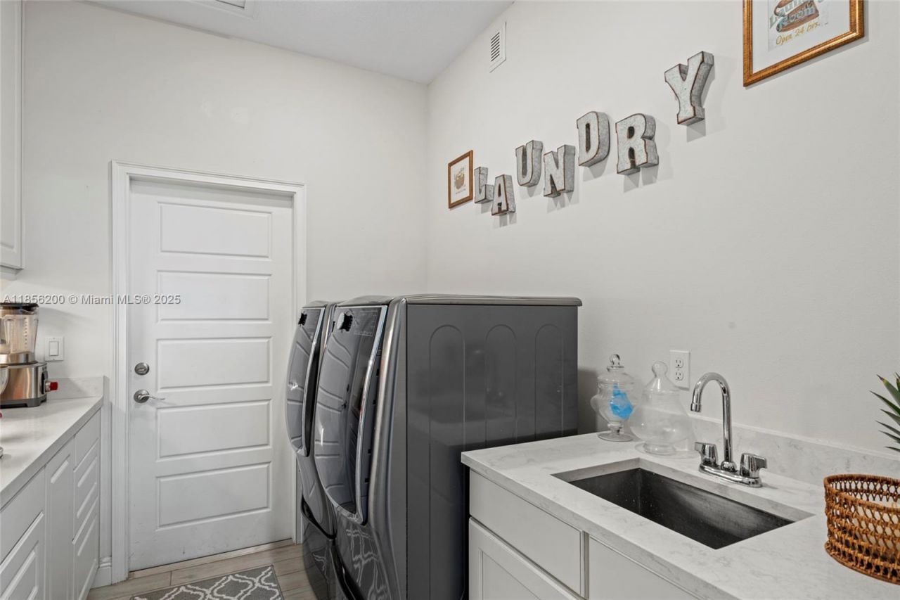 15350 Navion Dr, Port Saint Lucie, FL 34987 Photo