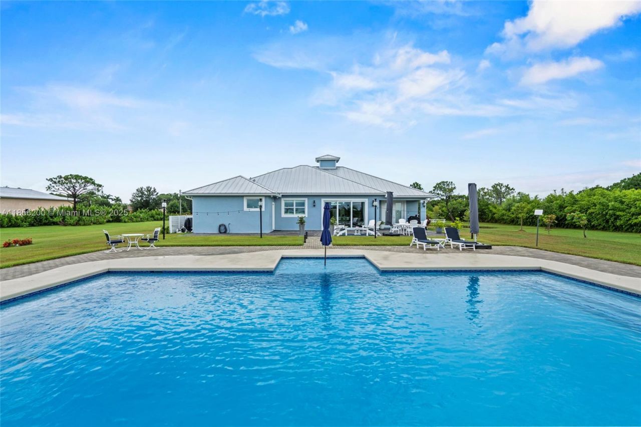 15350 Navion Dr, Port Saint Lucie, FL 34987 Photo