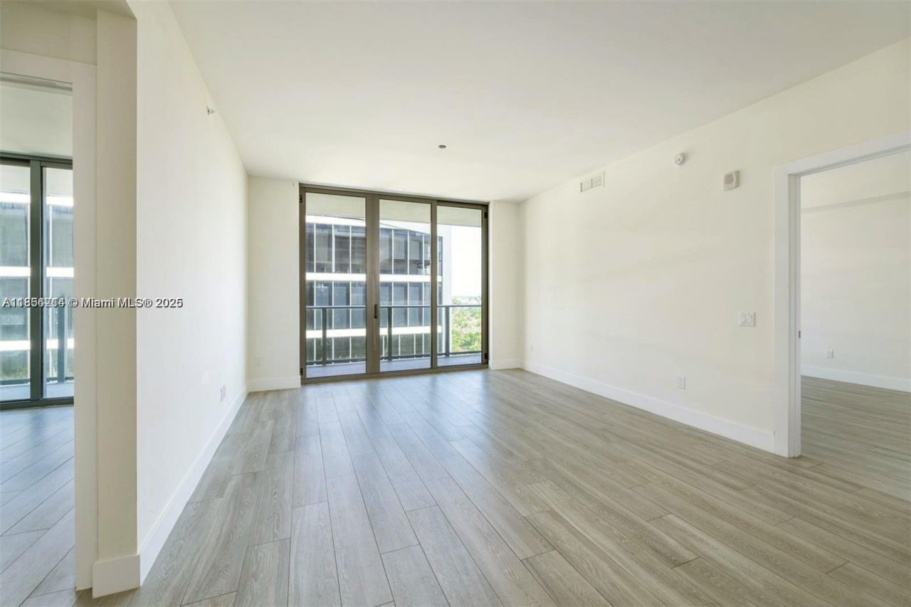 2960 NE 207th St, Unit 909, Aventura, FL 33180 Photo