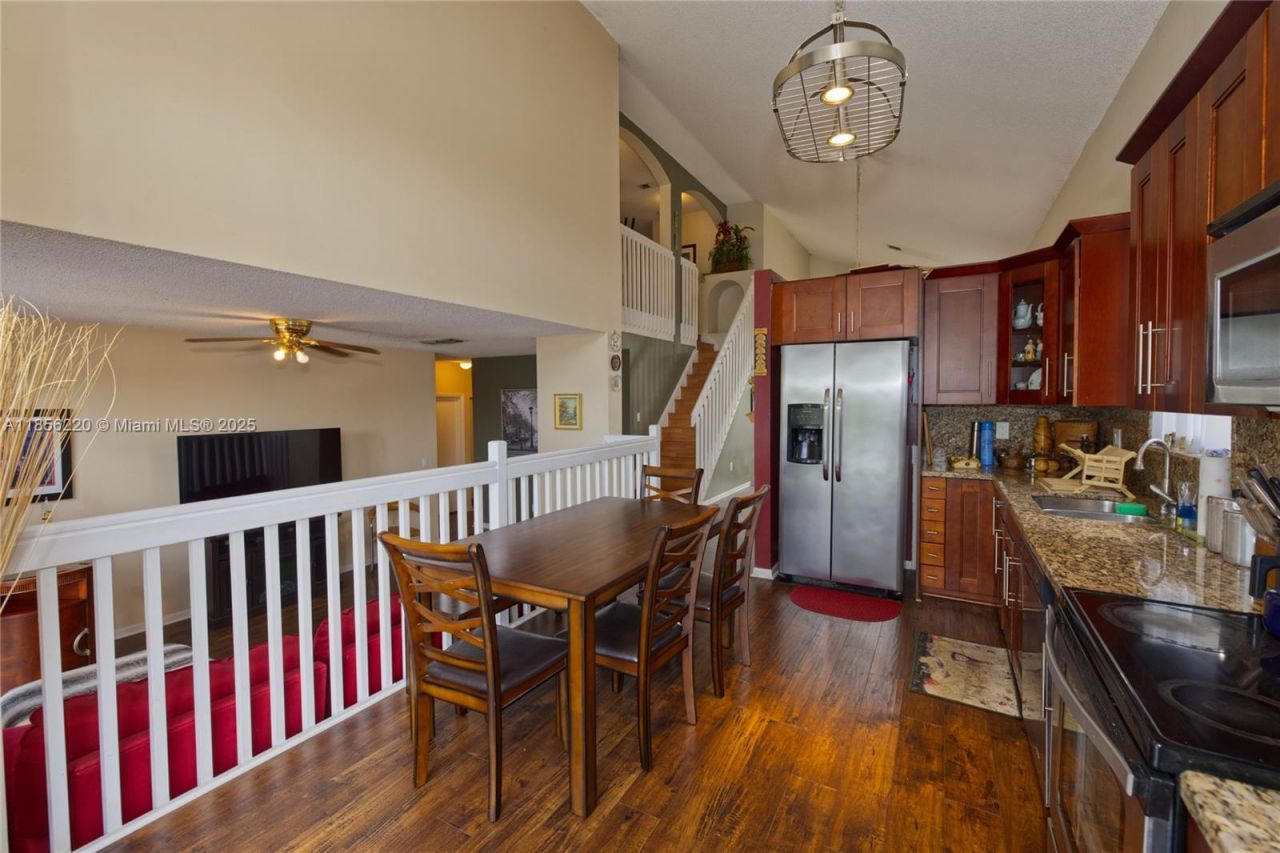 15343 NW 14th Rd, Pembroke Pines, FL 33028 Photo