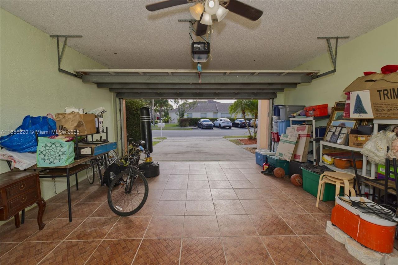 15343 NW 14th Rd, Pembroke Pines, FL 33028 Photo